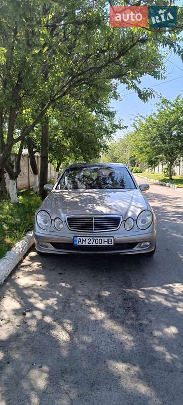 Mercedes-Benz E-Class 2003