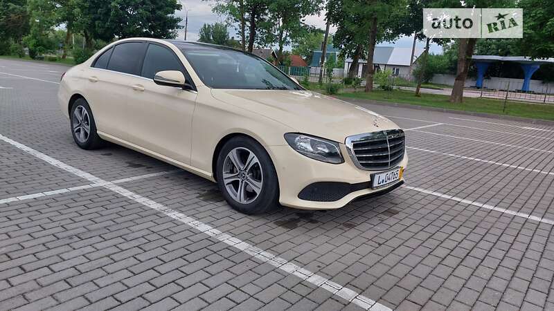 Седан Mercedes-Benz E-Class 2019 в Івано-Франківську