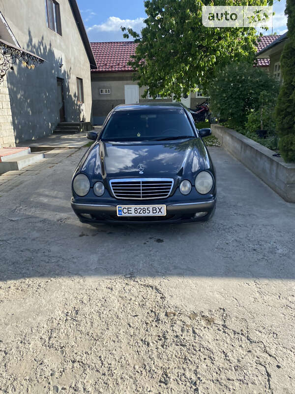 Седан Mercedes-Benz E-Class 2001 в Чернівцях