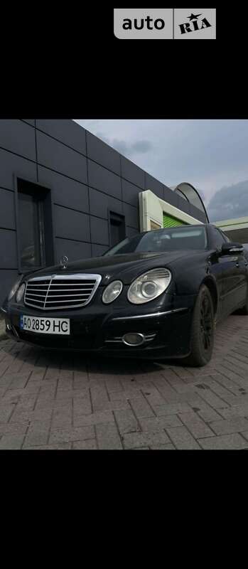 Седан Mercedes-Benz E-Class 2007 в Хусті