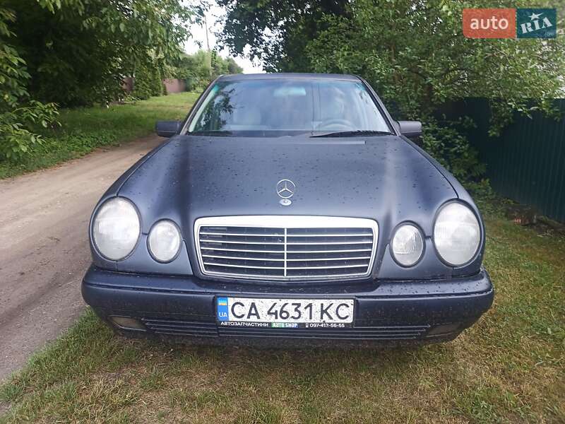Седан Mercedes-Benz E-Class 1998 в Корсуне-Шевченковском