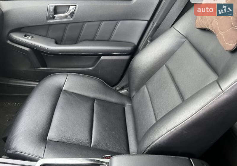 Седан Mercedes-Benz E-Class 2011 в Радехове
