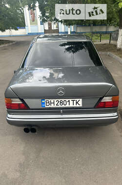 Седан Mercedes-Benz E-Class 1990 в Одесі