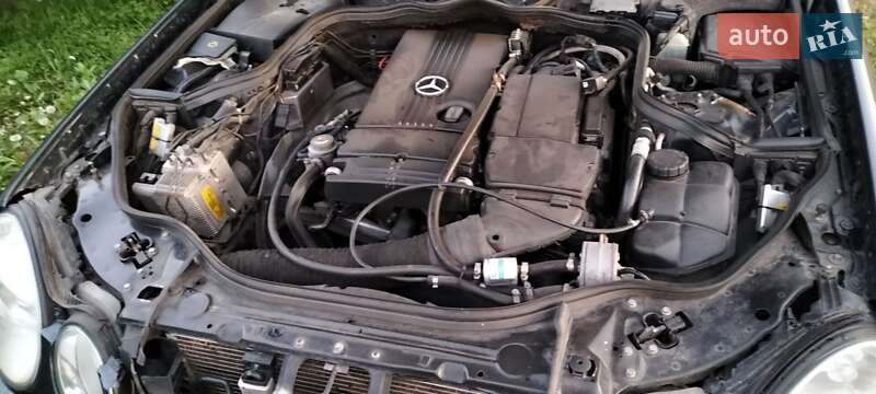 Седан Mercedes-Benz E-Class 2003 в Полтаве