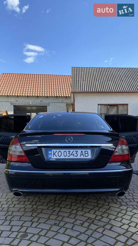 Седан Mercedes-Benz E-Class 2007 в Иршаве