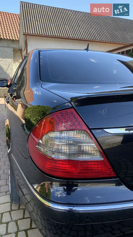 Седан Mercedes-Benz E-Class 2007 в Иршаве