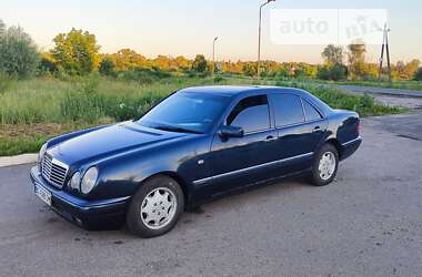 Седан Mercedes-Benz E-Class 1997 в Самборі