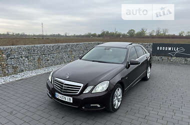 Седан Mercedes-Benz E-Class 2009 в Мукачевому