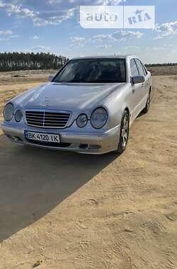 Седан Mercedes-Benz E-Class 2001 в Володимирці