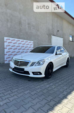 Седан Mercedes-Benz E-Class 2011 в Луцьку