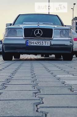 Седан Mercedes-Benz E-Class 1992 в Одесі