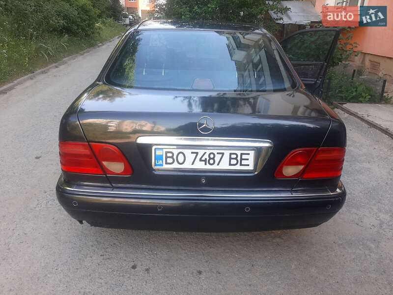 Седан Mercedes-Benz E-Class 1997 в Чорткове