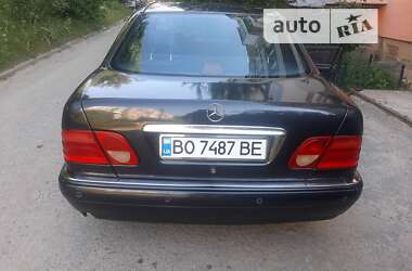 Седан Mercedes-Benz E-Class 1997 в Чорткове