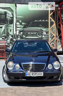 Седан Mercedes-Benz E-Class 2000 в Кривом Роге