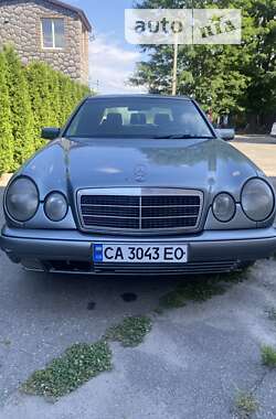 Седан Mercedes-Benz E-Class 1999 в Черкасах