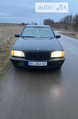 Седан Mercedes-Benz E-Class 1996 в Городке