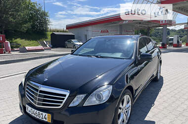 Седан Mercedes-Benz E-Class 2011 в Львові