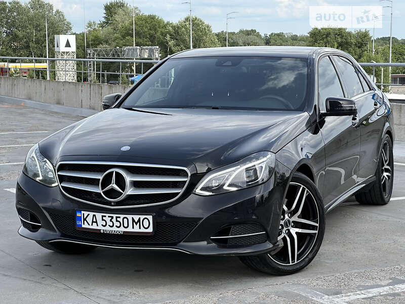 Седан Mercedes-Benz E-Class 2015 в Киеве