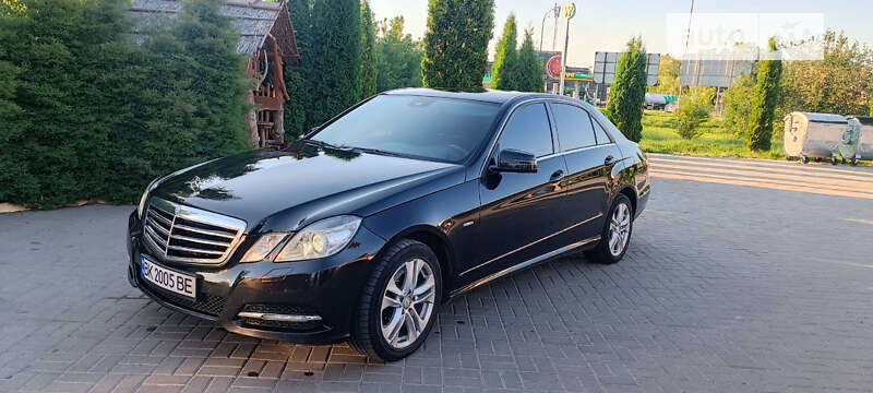 Mercedes-Benz E-Class 2010