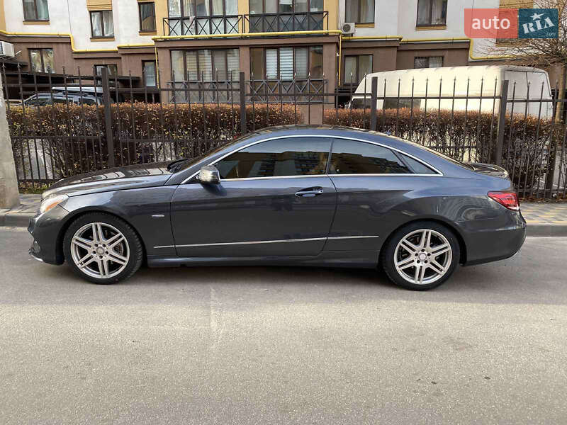 Купе Mercedes-Benz E-Class 2010 в Виннице
