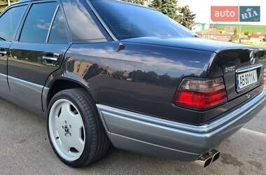 Седан Mercedes-Benz E-Class 1994 в 