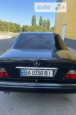 Седан Mercedes-Benz E-Class 1994 в Кропивницком