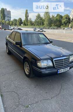 Седан Mercedes-Benz E-Class 1994 в Кропивницком