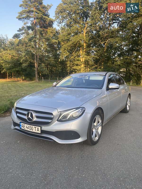 Mercedes-Benz E-Class 2016