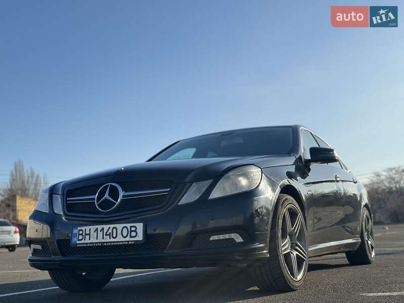 Седан Mercedes-Benz E-Class 2011 в Одесі
