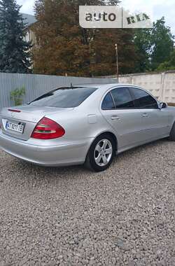 Седан Mercedes-Benz E-Class 2002 в Івано-Франківську