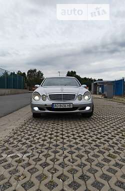 Седан Mercedes-Benz E-Class 2003 в Тячеве