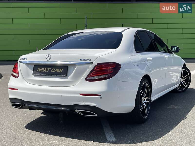 Седан Mercedes-Benz E-Class 2017 в Киеве