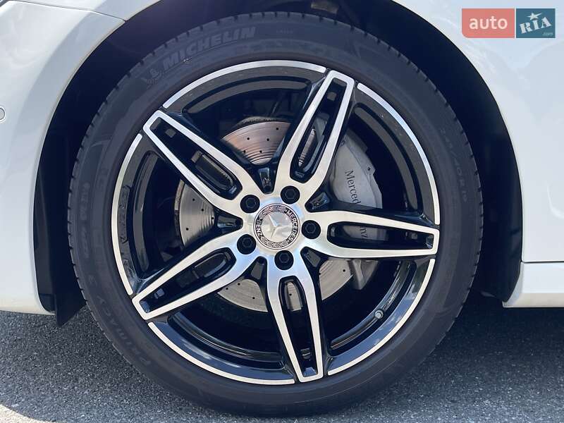 Седан Mercedes-Benz E-Class 2017 в Киеве