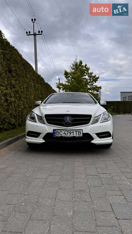 Купе Mercedes-Benz E-Class 2012 в Львове