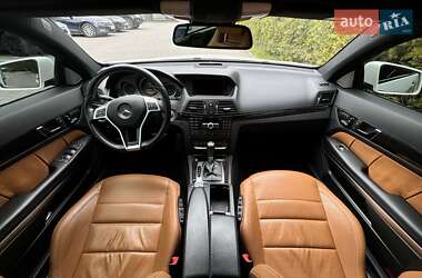 Купе Mercedes-Benz E-Class 2012 в 
