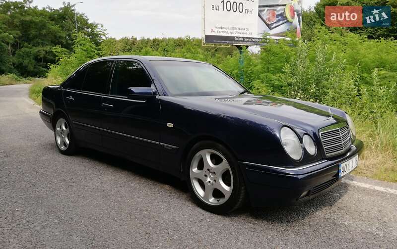 Седан Mercedes-Benz E-Class 1995 в Ужгороде