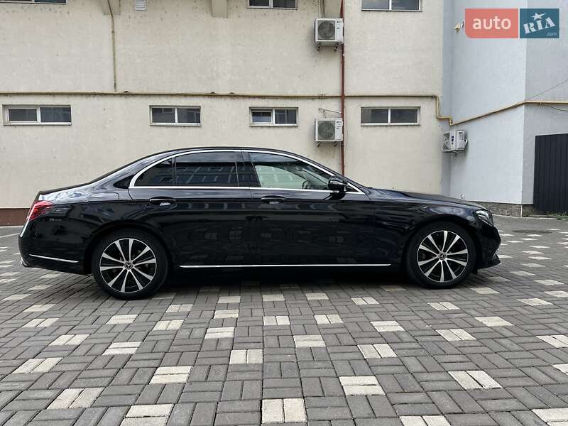 Седан Mercedes-Benz E-Class 2018 в Сваляві