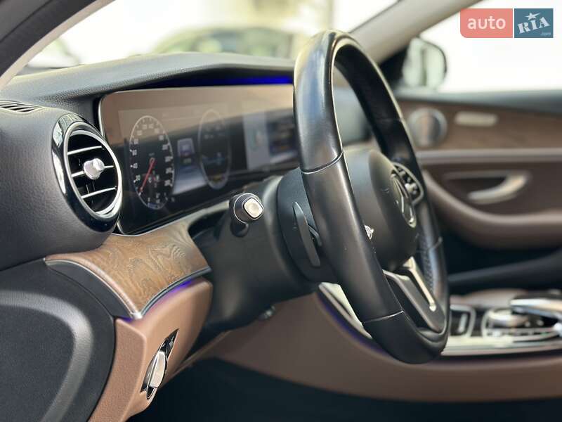 Седан Mercedes-Benz E-Class 2018 в Сваляві