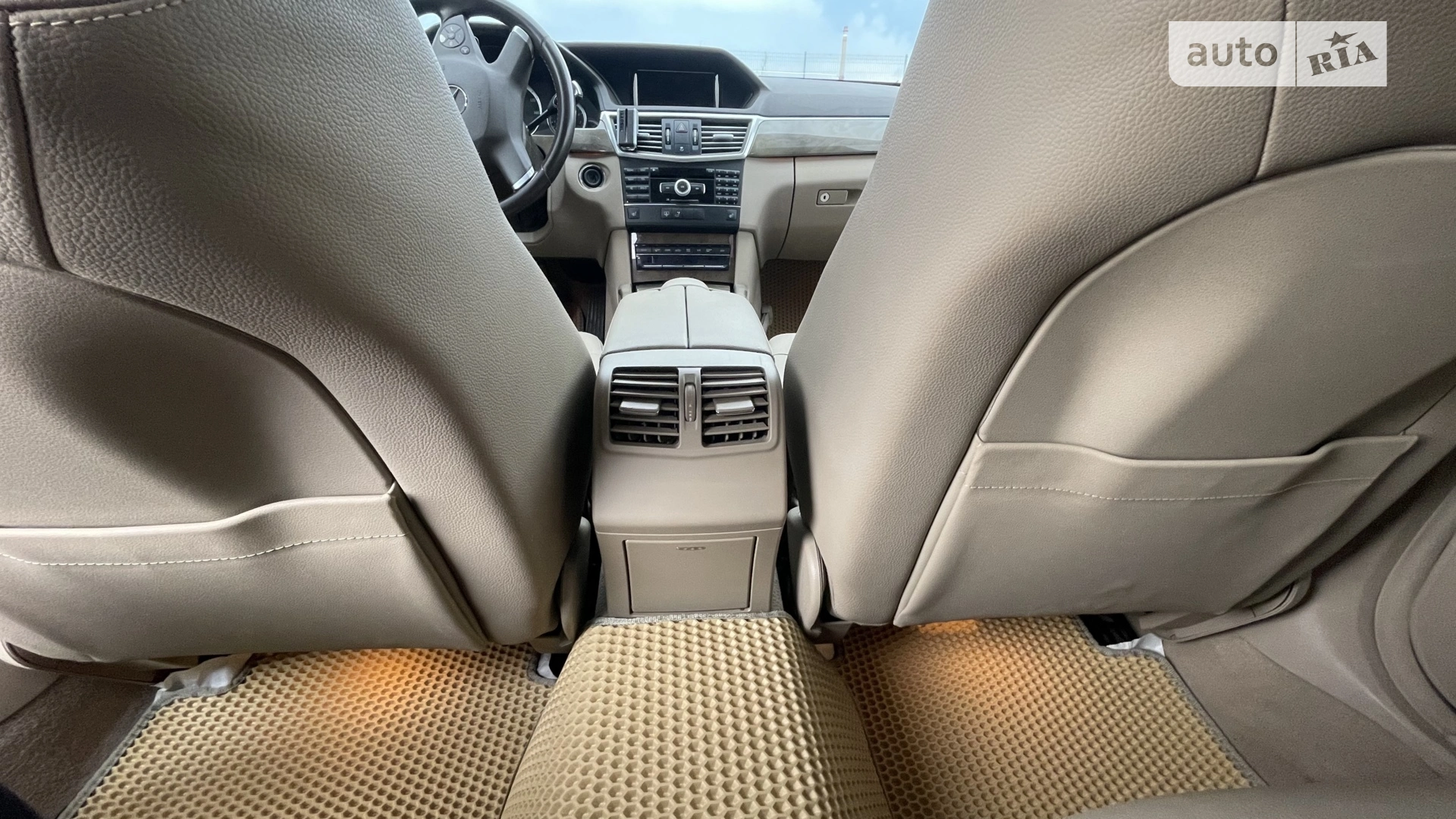 2010 Mercedes-Benz E-klasse - мініатюра 14