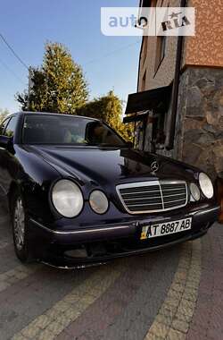 Седан Mercedes-Benz E-Class 2000 в Ивано-Франковске