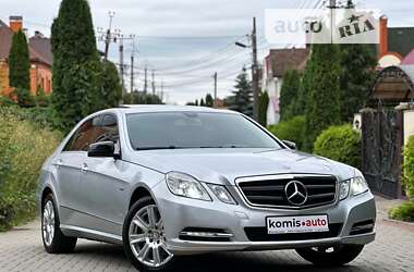 Седан Mercedes-Benz E-Class 2011 в Хмельницькому