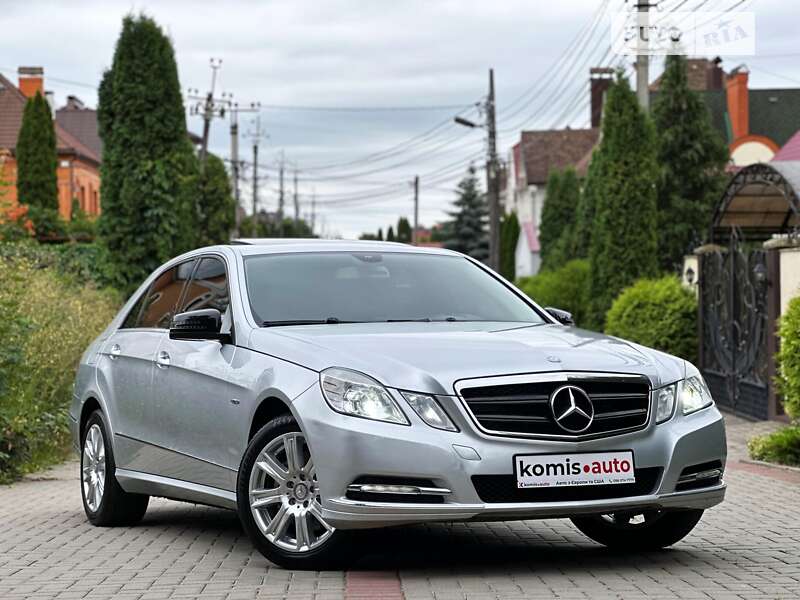 Mercedes-Benz E-Class 2011