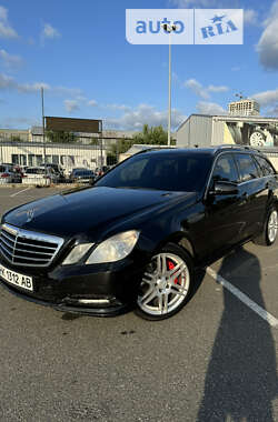 Универсал Mercedes-Benz E-Class 2012 в Киеве