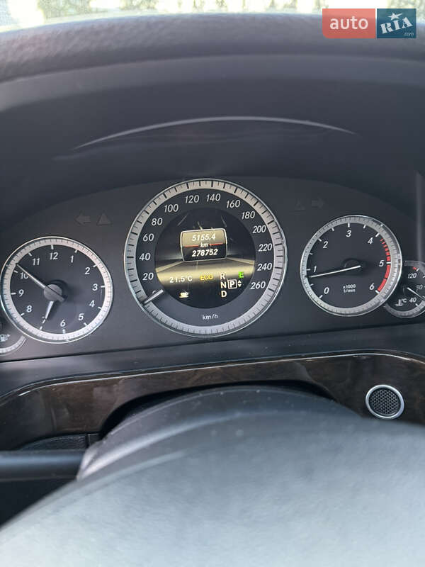 Універсал Mercedes-Benz E-Class 2012 в Києві