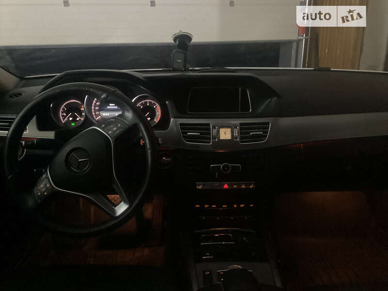 Седан Mercedes-Benz E-Class 2014 в Николаеве