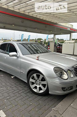 Седан Mercedes-Benz E-Class 2007 в Коломые