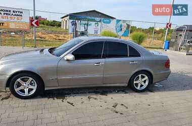 Седан Mercedes-Benz E-Class 2006 в Виноградове