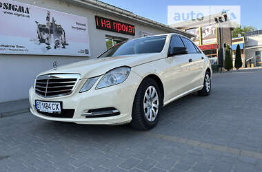 Седан Mercedes-Benz E-Class 2012 в Киеве