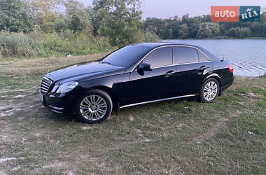 Седан Mercedes-Benz E-Class 2012 в 
