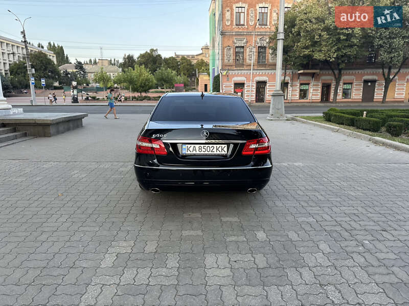 Седан Mercedes-Benz E-Class 2009 в Запоріжжі